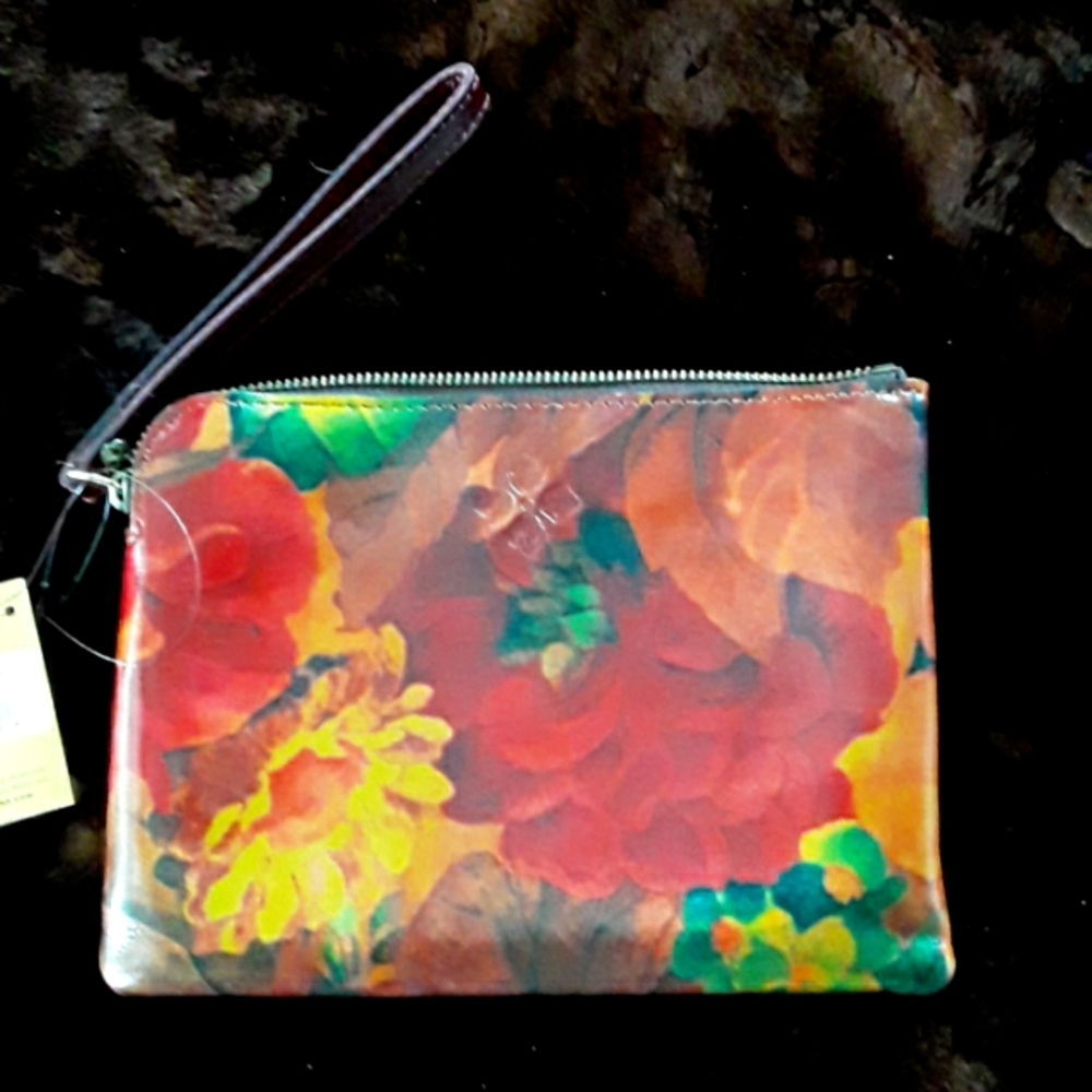 Patricia Nash wristlet new
